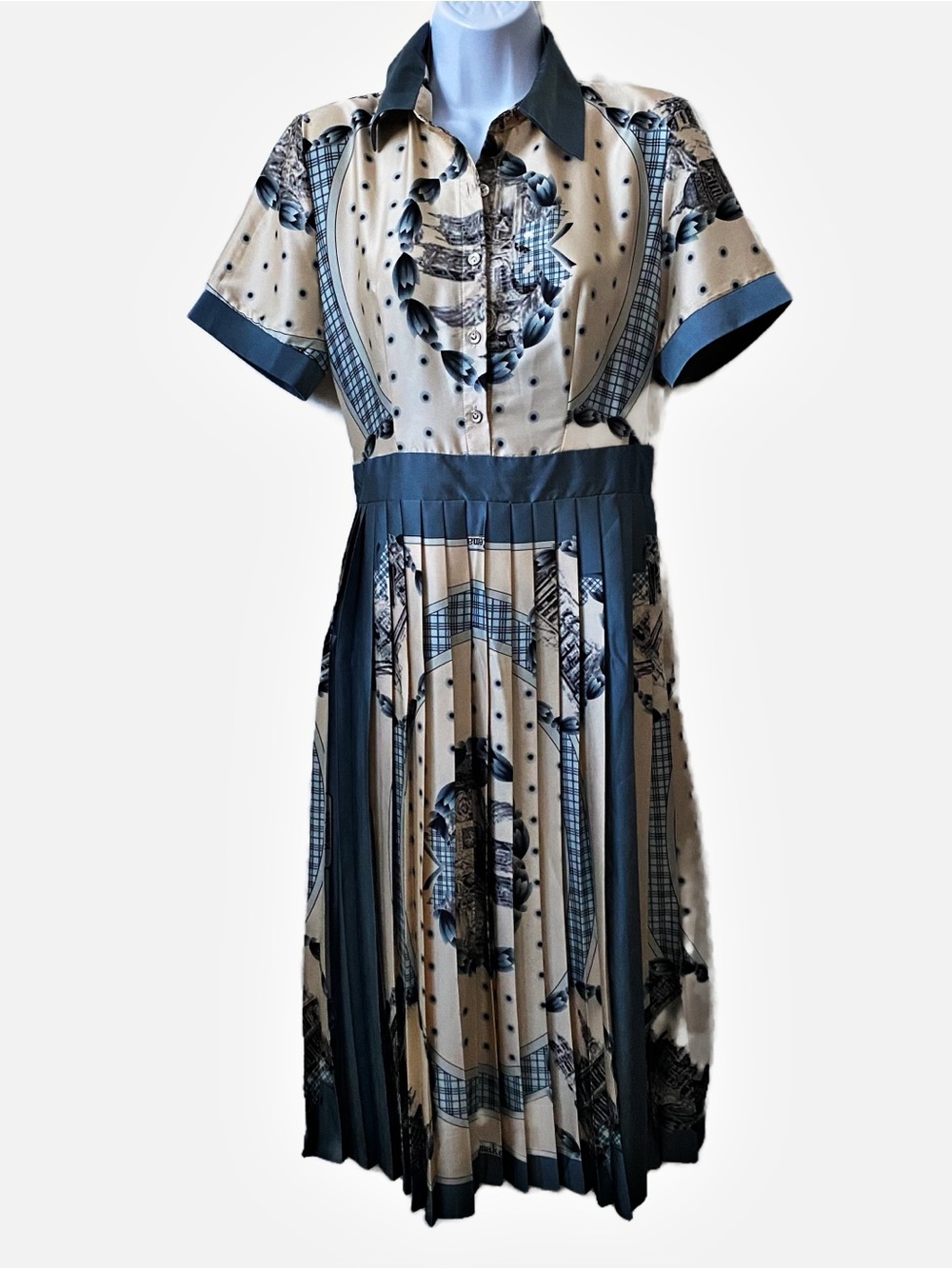 Midi Shirtdress pleated VHN Design Vintage inspired distinct architectural print